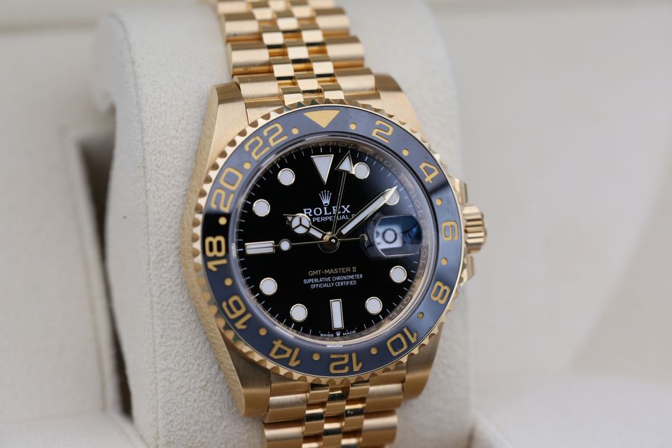 Rolex GMT Master II 126718 GRNR Image 2